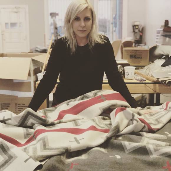 Meet your Posher, Erin - Picture 2 of 2